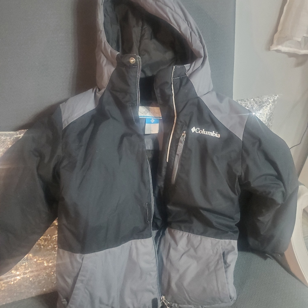 Boys Columbia size 6/7 winter coat